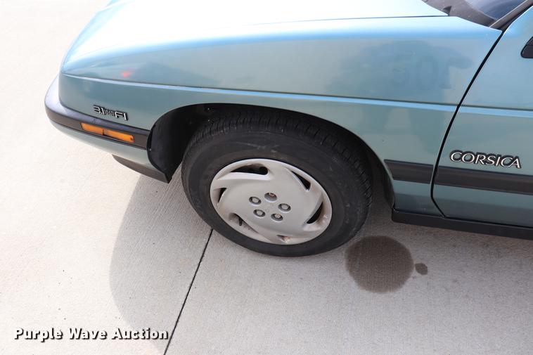 image for item ED9603 1992 Chevrolet Corsica LT