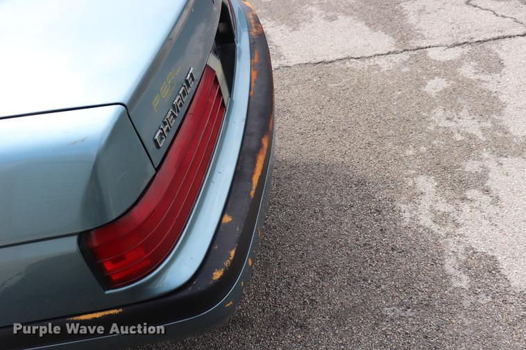 image for item ED9603 1992 Chevrolet Corsica LT