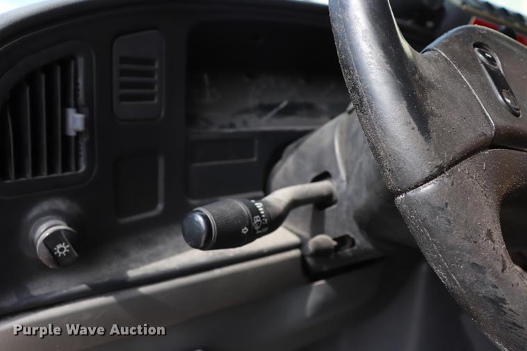 image for item ED9605 1995 Ford Econoline E350 shuttle bus