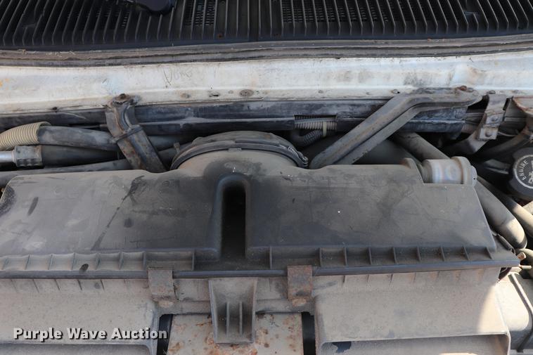 image for item ED9605 1995 Ford Econoline E350 shuttle bus