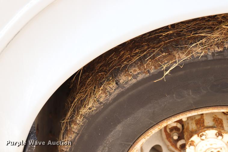 image for item ED9605 1995 Ford Econoline E350 shuttle bus