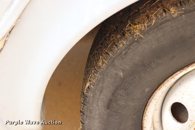 image for item ED9605 1995 Ford Econoline E350 shuttle bus