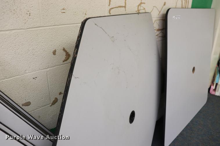 image for item ED9617 Approximately 20 tables