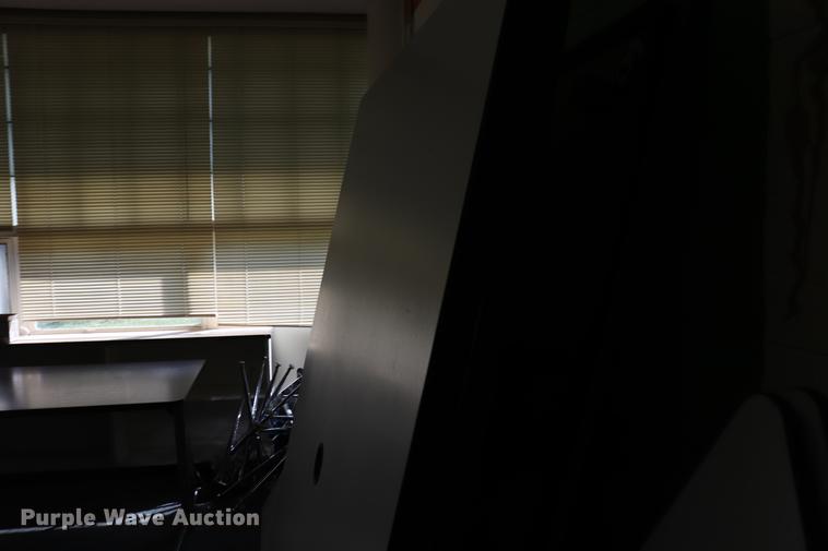 image for item ED9617 Approximately 20 tables