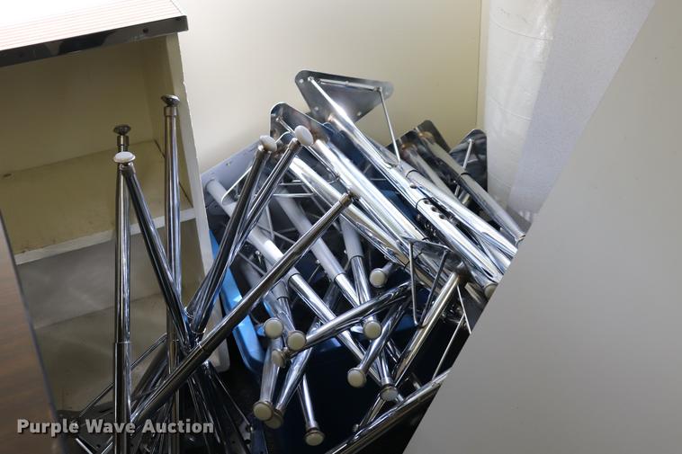 image for item ED9617 Approximately 20 tables