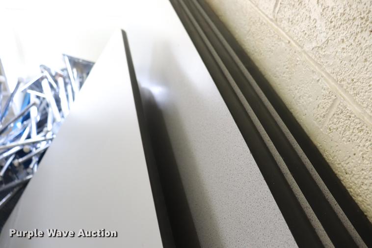 image for item ED9617 Approximately 20 tables