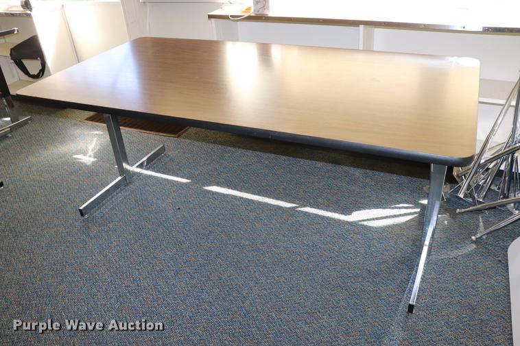 image for item ED9617 Approximately 20 tables