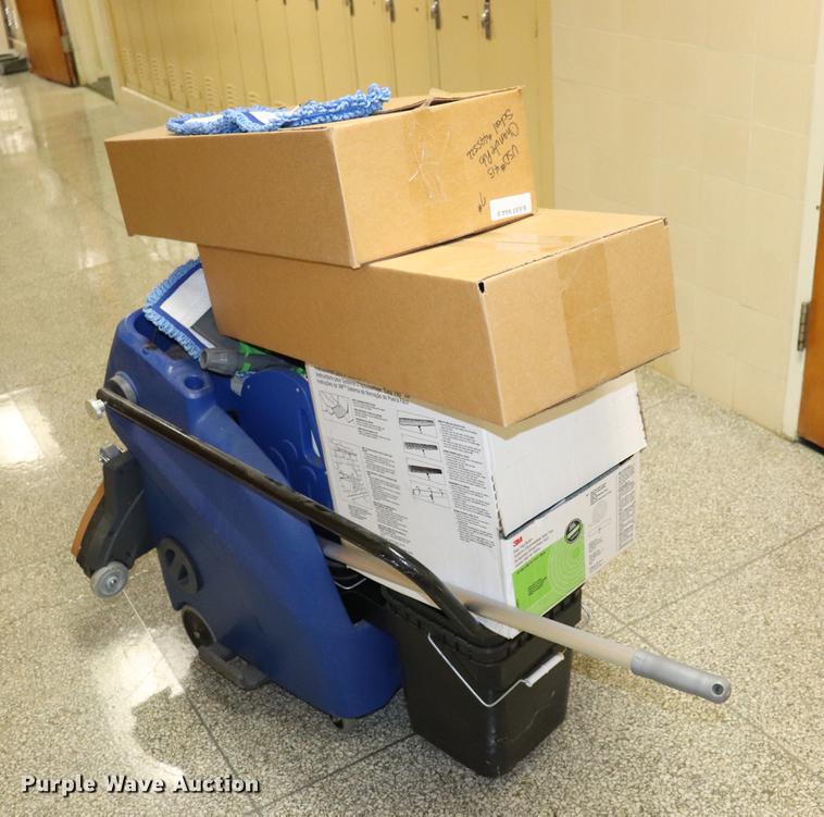 image for item ED9622 Cricket Automop