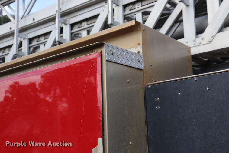 image for item ED9627 1993 Sutphen fire truck