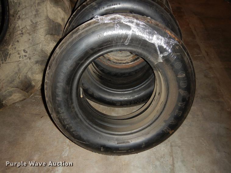 image for item EE9079 (3) Goodyear Flight Leader 30x95-16 airplane tire