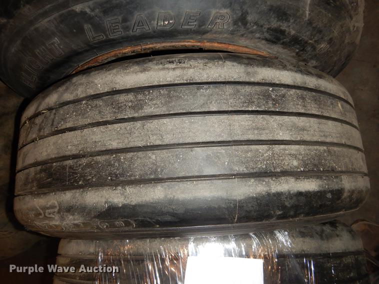 image for item EE9079 (3) Goodyear Flight Leader 30x95-16 airplane tire