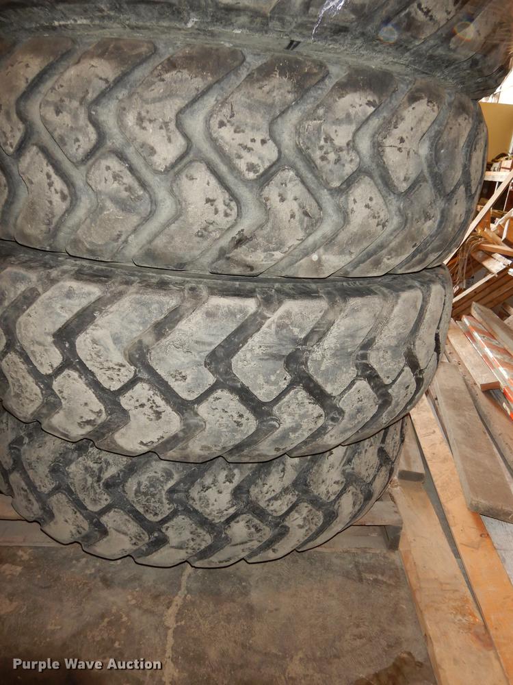 image for item EE9088 (6) Double Coin 14.00-24 tires