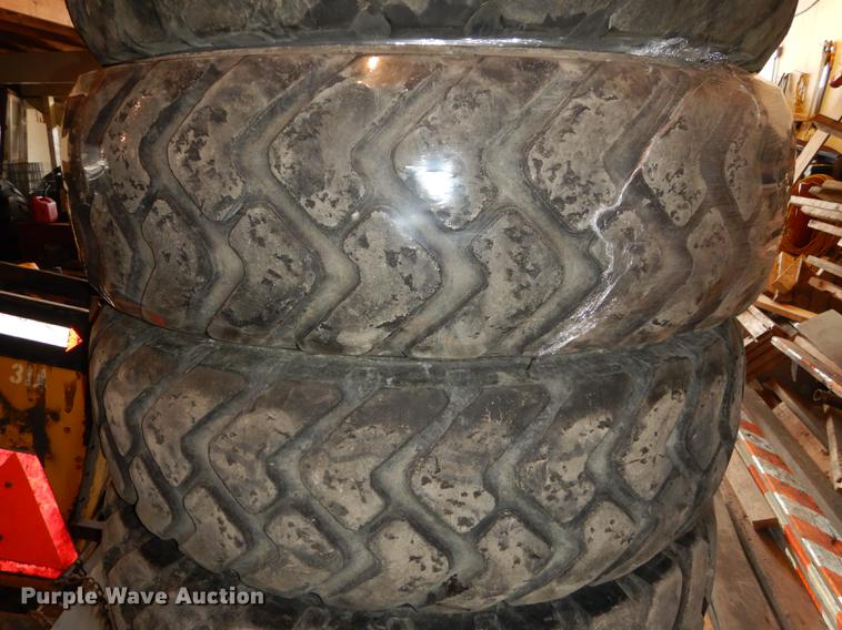 image for item EE9088 (6) Double Coin 14.00-24 tires