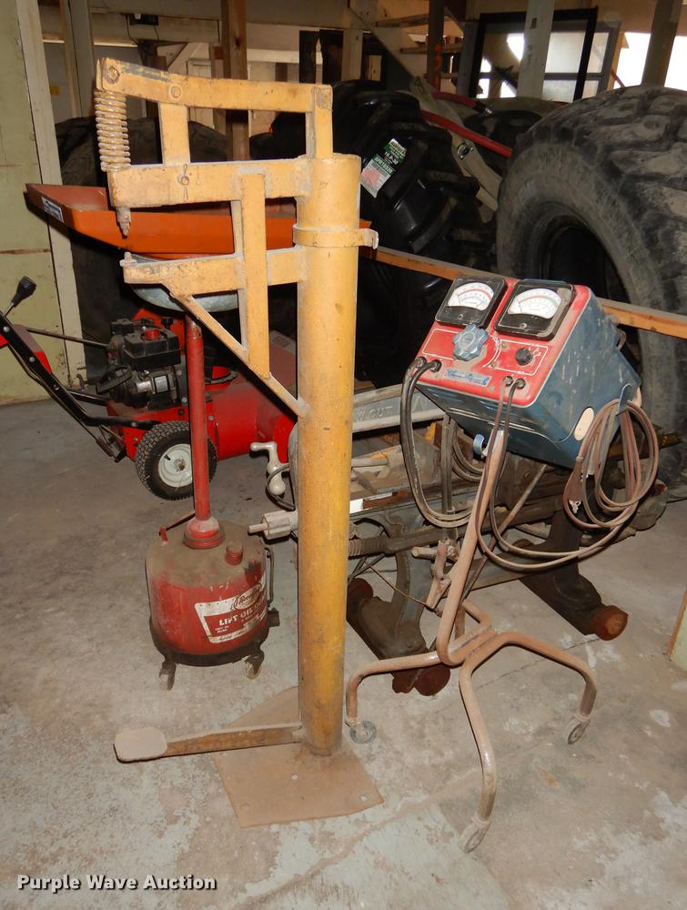 image for item EE9089 Tools