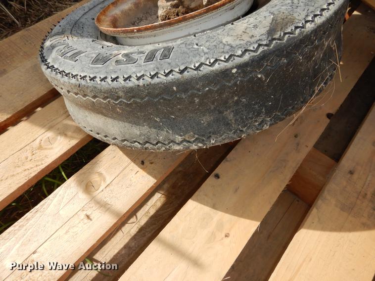 image for item EE9112 Approximately 16 snow plow wheels