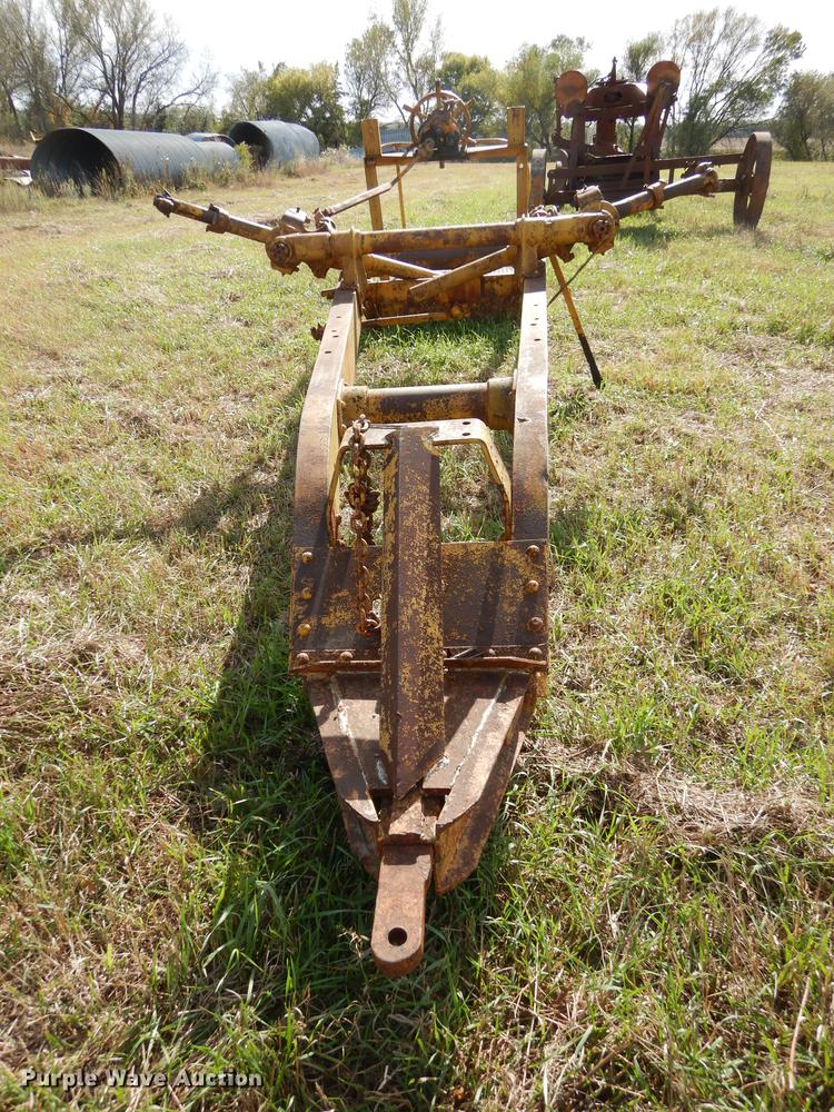 image for item EE9121 (2) Caterpillar graders