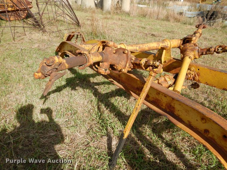 image for item EE9121 (2) Caterpillar graders