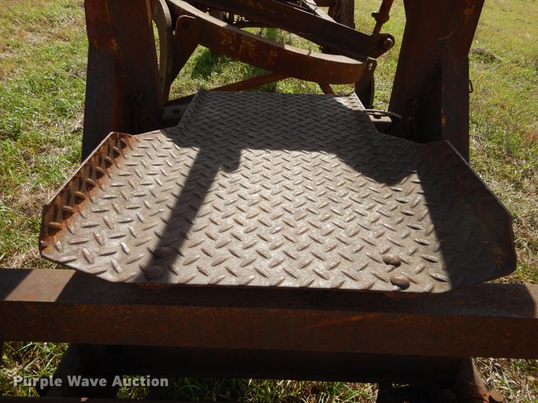 image for item EE9121 (2) Caterpillar graders