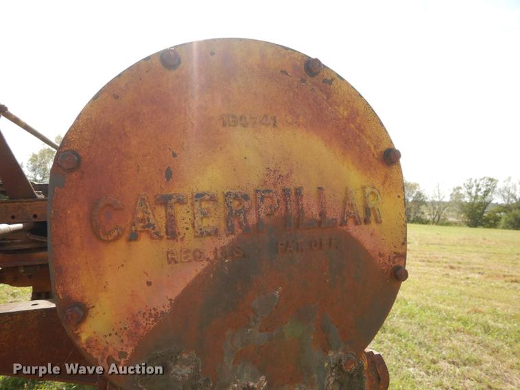 image for item EE9121 (2) Caterpillar graders