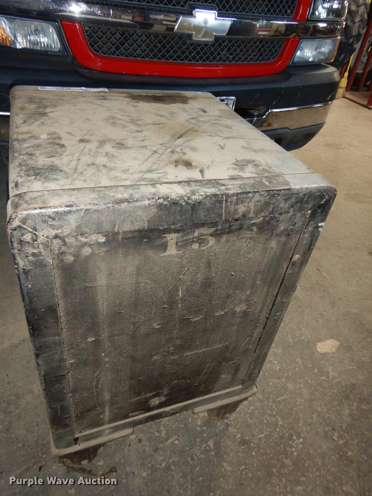 image for item EE9138 Safe