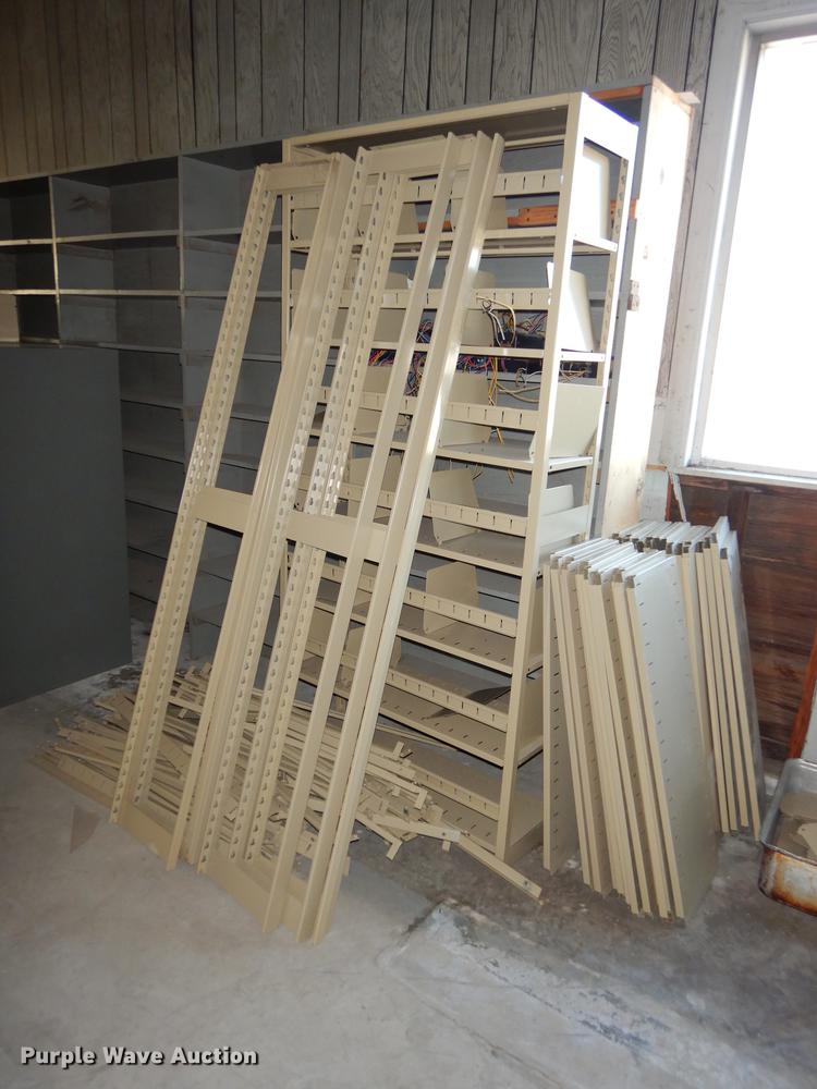 image for item EE9139 Shelving