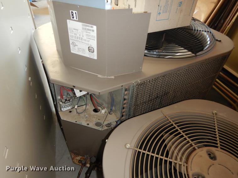 image for item EE9141 (2) central AC units