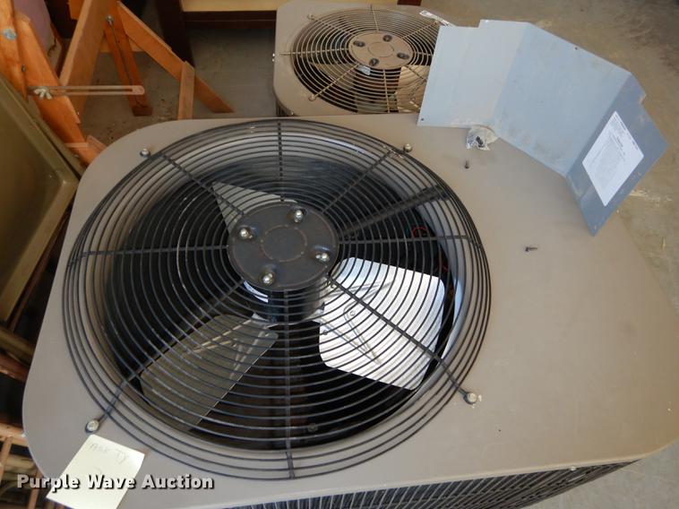 image for item EE9141 (2) central AC units