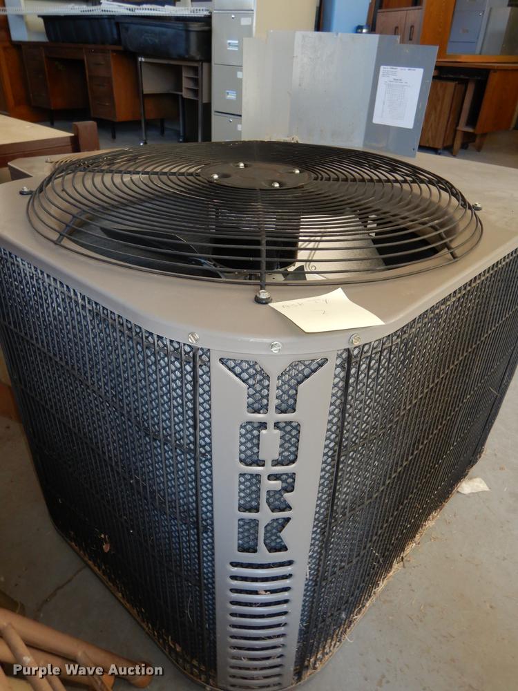 image for item EE9141 (2) central AC units