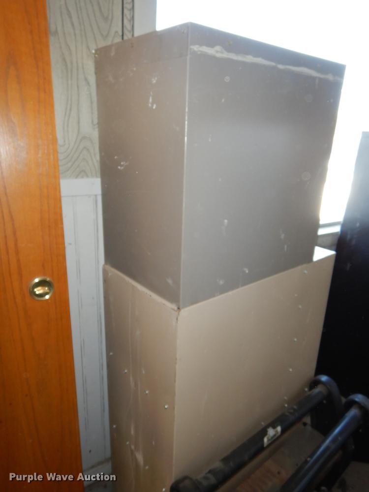 image for item EE9141 (2) central AC units