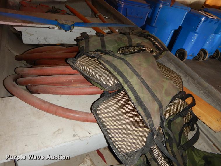 image for item EE9161 2010 Sea King aluminum boat