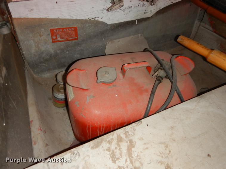 image for item EE9161 2010 Sea King aluminum boat