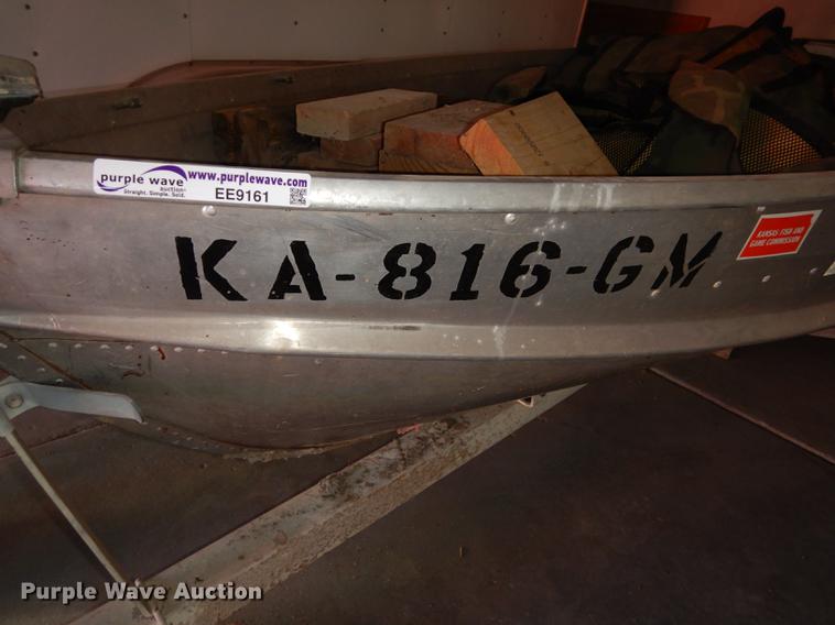 image for item EE9161 2010 Sea King aluminum boat