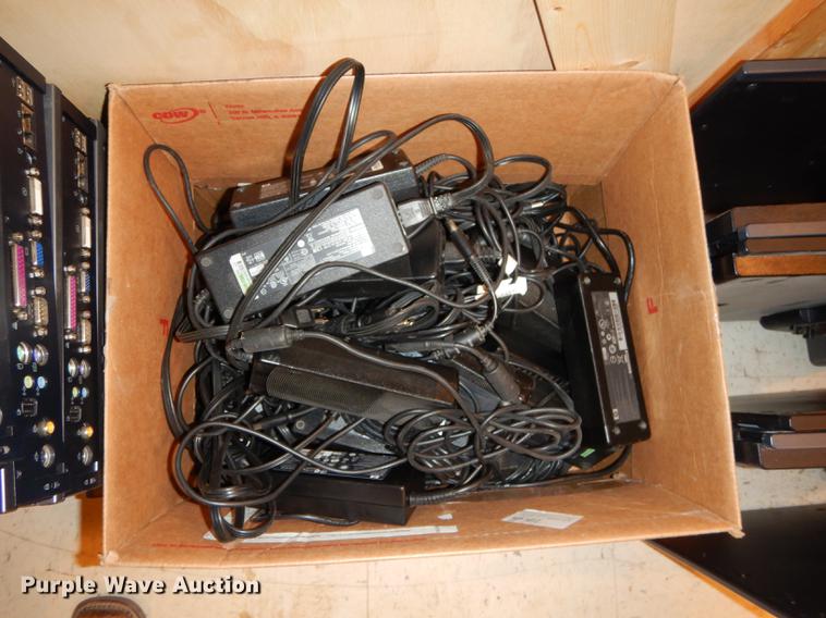 image for item EE9164 (28) port replicators