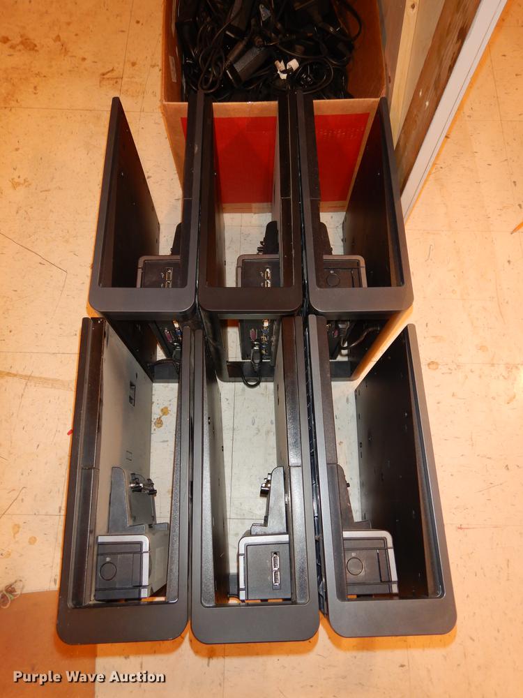 image for item EE9164 (28) port replicators