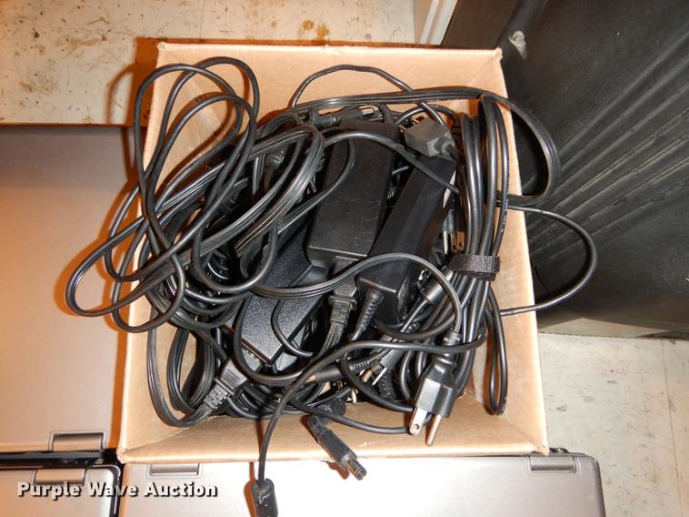 image for item EE9165 (45) HP Compaq 6735B laptops