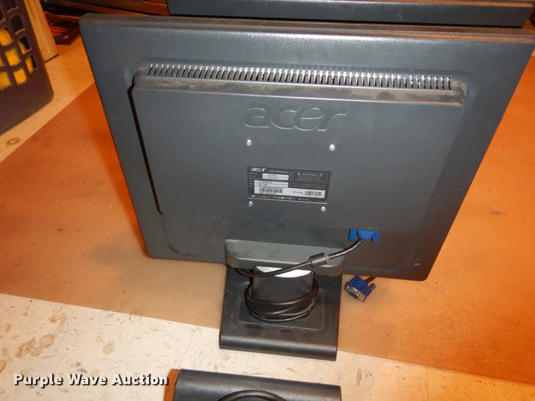 image for item EE9166 (6) Acer 13" LCD monitors