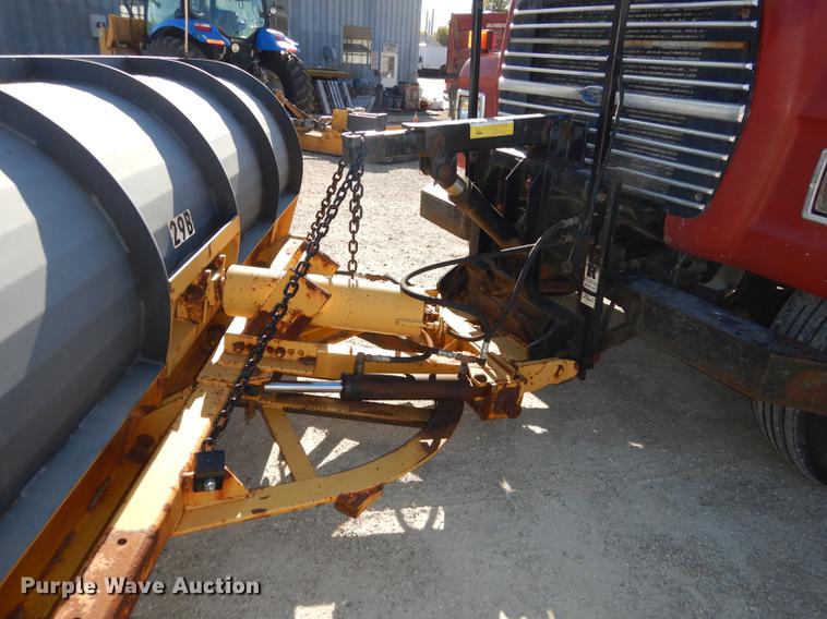 image for item J5653 1994 Ford L8000 dump truck