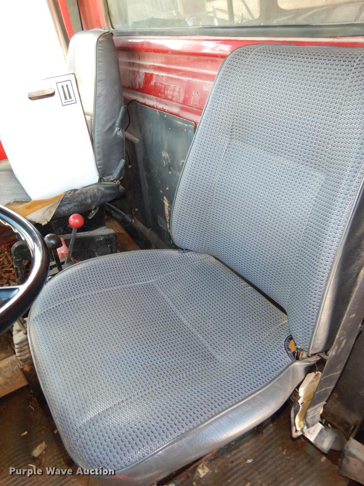 image for item J5653 1994 Ford L8000 dump truck