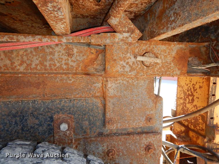 image for item J5653 1994 Ford L8000 dump truck