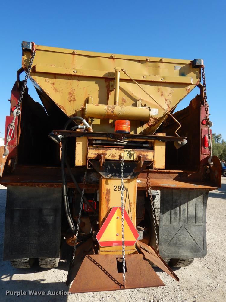 image for item J5653 1994 Ford L8000 dump truck