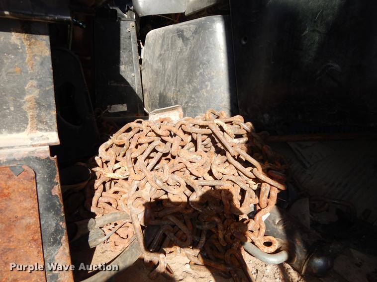 image for item J5653 1994 Ford L8000 dump truck