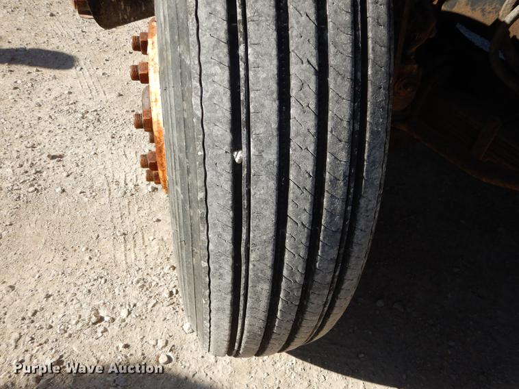 image for item J5653 1994 Ford L8000 dump truck