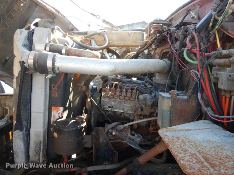 image for item J5653 1994 Ford L8000 dump truck