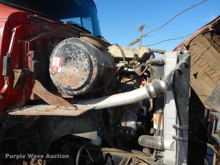 image for item J5653 1994 Ford L8000 dump truck