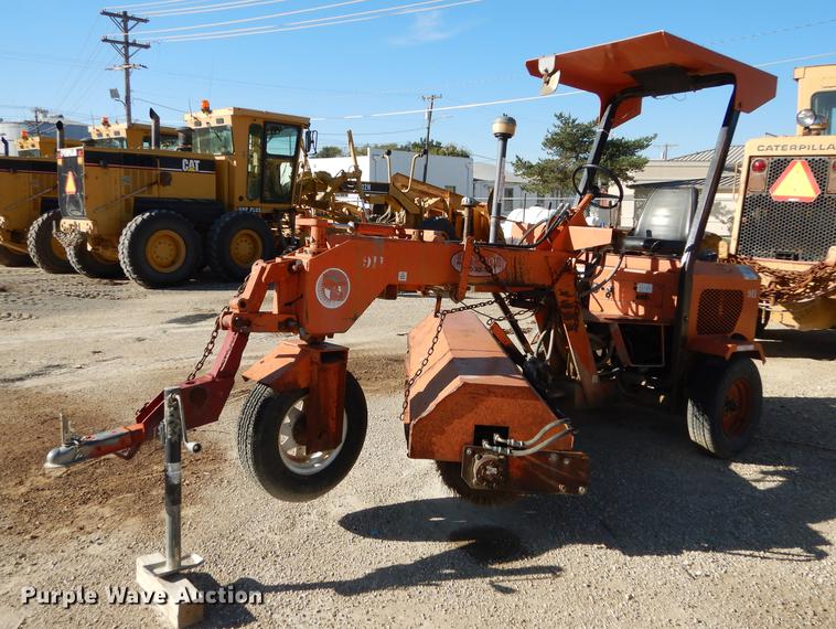 image for item J5656 1988 Lay-mor broom