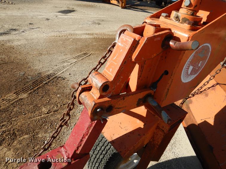 image for item J5656 1988 Lay-mor broom