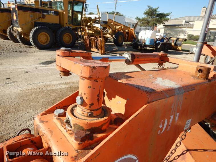 image for item J5656 1988 Lay-mor broom