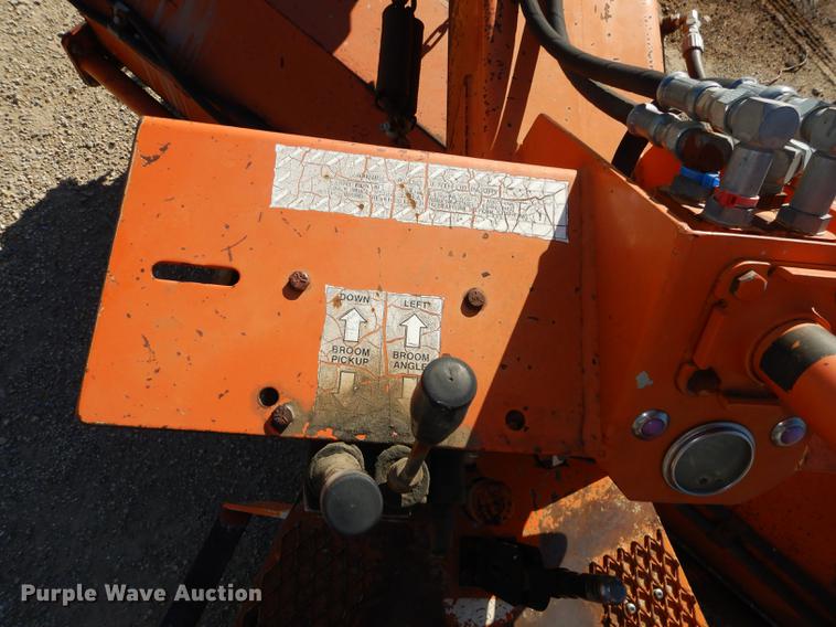 image for item J5656 1988 Lay-mor broom