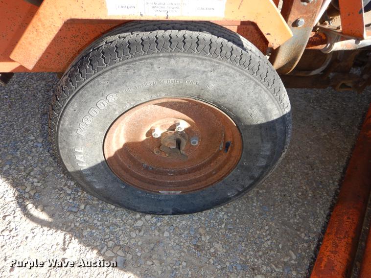 image for item J5656 1988 Lay-mor broom