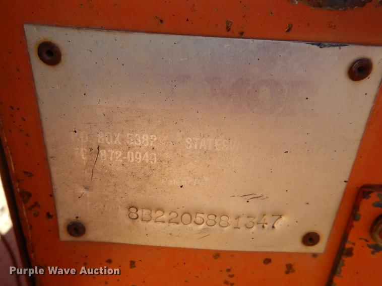 image for item J5656 1988 Lay-mor broom